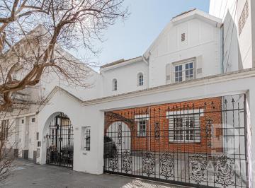 Casa · 364m² · 7 Ambientes · 3 Cocheras · Casa en Villa del Parque