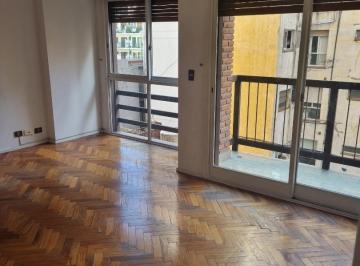 Departamento · 71m² · 3 Ambientes · Alquiler 3amb. 81 m² Tot. C/depend. - Muy Luminoso - Baulera -  