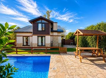 Casa · 150m² · 6 Ambientes · 2 Cocheras · Casa - Sierra de Los Padres