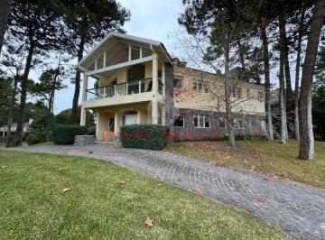 Casa · 254m² · 6 Ambientes · 2 Cocheras · Casa en Venta - Golf Nuevo Pinamar
