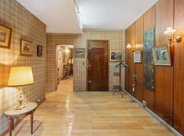 Oficina comercial · 155m² · 6 Ambientes · 1 Cochera · Departamento Apto Vivienda | 176 m² Totales | Cochera | Excelente Ubicación