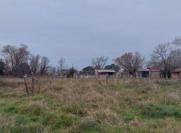 Terreno , Chacabuco · Venta de Terreno en Rawson - Bs As