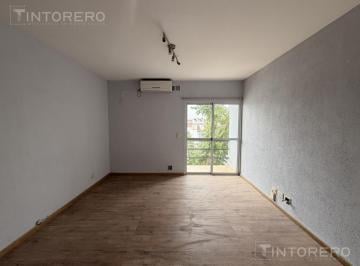 Departamento · 38m² · 2 Ambientes · Departamento en Alquiler de Dos Ambientes con Balcón en Morón.