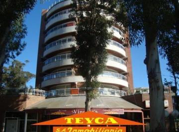 MCN-MCN-6_2 · Venta, Depto 4 Amb C/ Cochera, Quincho, Semipiso, Centro Pinamar