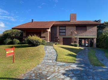 MCN-MCN-12_2 · Casa en Venta, 4 Ambientes C/ Dep. Zona Centro Playa, Pinamar