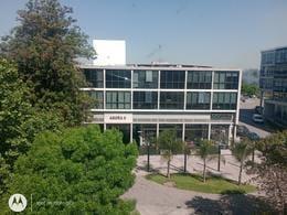 Local comercial · 83m² · 1 Ambiente · 1 Cochera · Local en Alquiler 46plaza