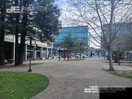 Local comercial · 83m² · 1 Ambiente · 1 Cochera · Local en Alquiler 46plaza Calle Camaño Pilar