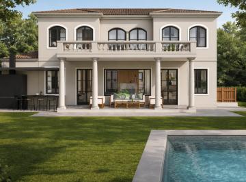 Casa de 5 ambientes, Berazategui · Casa en Venta en Abril Club de Campo
