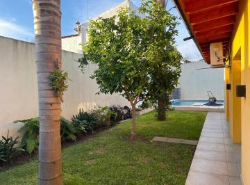 Casa · 350m² · 5 Ambientes · 2 Cocheras · Casa en Venta Zona Centro Zàrate