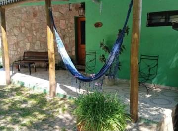 Casa de 4 ambientes, Río Ceballos · Hermosa Casa + Departamento con Pileta Climatiza en Sierras Chicas