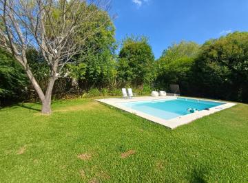 Casa · 150m² · 5 Ambientes · 1 Cochera · Casa en Venta en Saint matthew'S Pilar