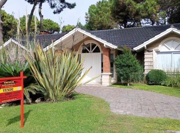MCN-MCN-83_2 · Casa de 5 Ambientes C/ Pileta, Zona Centro Norte Pinamar