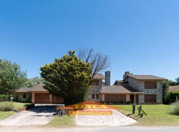 MCN-MCN-96_2 · Venta Casa - Centro Playa, Pinamar