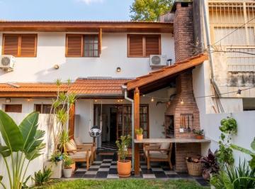 Casa · 96m² · 4 Ambientes · 1 Cochera · Duplex en Venta - Zona Munro