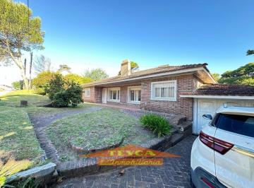 MCN-MCN-100_2 · Venta, Chalet de 5 Ambientes con Cochera, Zona Centro Playa, Pinamar