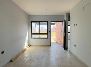 Casa · 85m² · 4 Ambientes · 1 Cochera · Duplex en Alquiler Colinas de Manantiales 2 Dorm. con Cochera y Parrilla en Patio