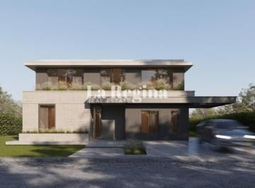 Casa · 280m² · 4 Dormitorios · Casa en Venta en Carpinchos