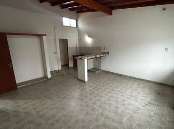 Casa de 2 ambientes, Neuquén · Casa de 1 Dormitorio en Alquiler con Cochera – Neuquén Capital
