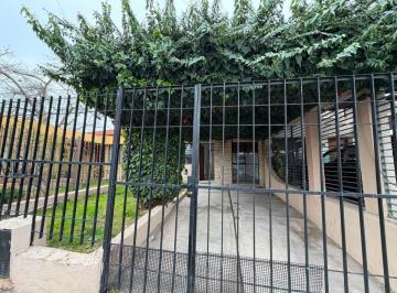 Casa de 5 ambientes, Gobernador Benegas · Casa en Venta – Barrio Fuchs – Godoy Cruz – Apta Crédito Hipotecario