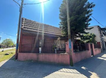 Casa · 270m² · 6 Ambientes · 3 Cocheras · Casas en Venta - Villa Elvira