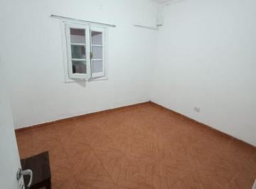 PH · 70m² · 3 Ambientes · Alquiler Casa PH 3 Ambientes en Puerta 4