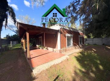 Casa · 222m² · 4 Ambientes · Casa - Moreno 2163 - Belen de Escobar