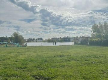 Terreno , Escobar · Lote a La Laguna, Barrio Santa Isabel Excelente Costa Al Agua