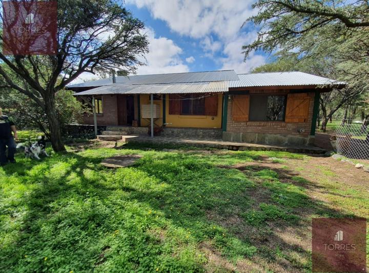 Campo · 102m² · 5 Ambientes · 2 Cocheras