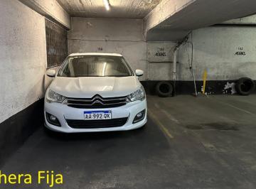 Garage · 11m² · Cochera Cubierta + Espacio Guardacoche en Venta