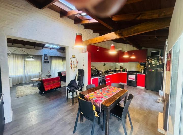 Casa · 84m² · 5 Ambientes