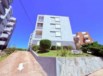 Departamento de 3 ambientes, Villa Gesell · Departamento en Venta Zona Sur con Vista Al Mar y Cochera. Excelente Estado