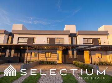 Casa · 170m² · 4 Ambientes · 2 Cocheras · Casa a Estrenar en Siete Soles | 250 m² | 3 Dorm | Suite | Cochera Doble