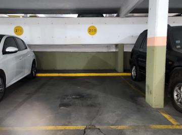 Garage · 12m² · Venta Cochera Cubierta Fija Retiro Exp Bajas