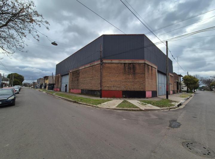 Bodega-Galpón · 650m²
