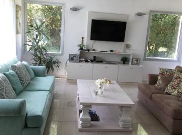 Casa · 234m² · 6 Ambientes · 1 Cochera · Casa en Alquiler en La Alameda, Nordelta, Tigre