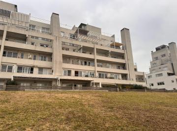 Departamento · 89m² · 3 Ambientes · 2 Cocheras · Departamento en Vila Vela Pb con Jardín