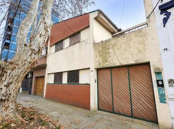 PH · 70m² · 3 Ambientes · PH 3 Ambientes Al Frente con Patio | 70 m² | a 30 m de Av Hipolito Yrigoyen