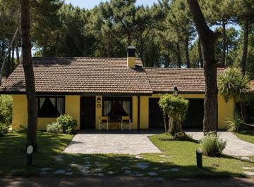 FLM-FLM-568_2 · Casa 3 Dorm.. | Picaflores Al 600