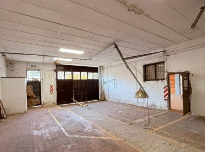 Depósito · 1000m²