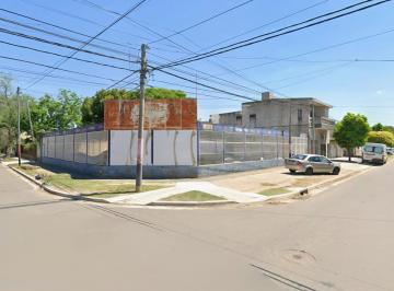 Bodega-Galpón · 170m² · 3 Ambientes · Cochera en Esquina de 560 m² - Rosario