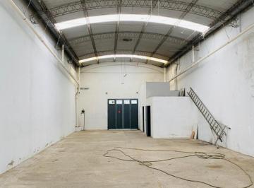 Bodega-Galpón · 280m² · Deposito en Alquiler - Parque Chacabuco