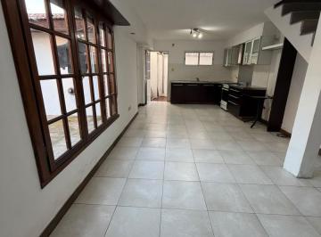 Casa · 100m² · 4 Ambientes · Casa Alquiler 3 Habitaciones