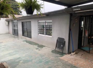 Casa · 570m² · 4 Ambientes · 2 Cocheras · 2 Casas a La Venta en Villa Rosa