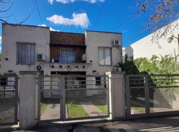 PH de 3 ambientes, Ituzaingó · Duplex de 3 Ambientes. Amplio Fondo