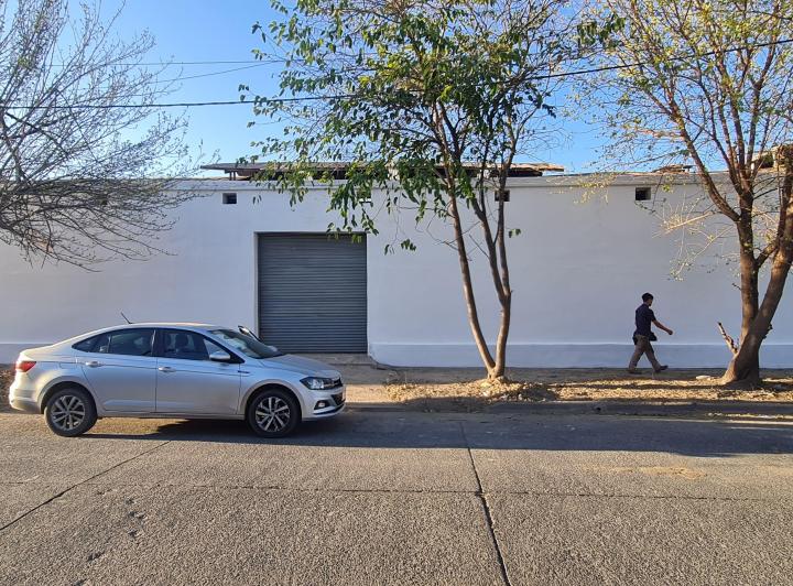 Bodega-Galpón · 460m² · 5 Cocheras