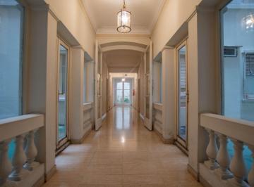 Departamento · 33m² · 2 Ambientes · Venta de Imperdible 2 Ambientes Al Frente en Retiro / Centro - Ideal Inversión o Vivienda