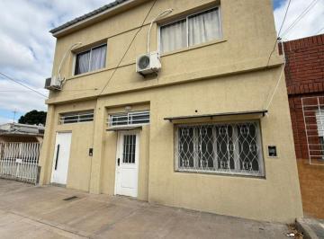 PH de 3 ambientes, Lanús · PH en Alquiler de 3 Ambientes Al Frente en Gerli