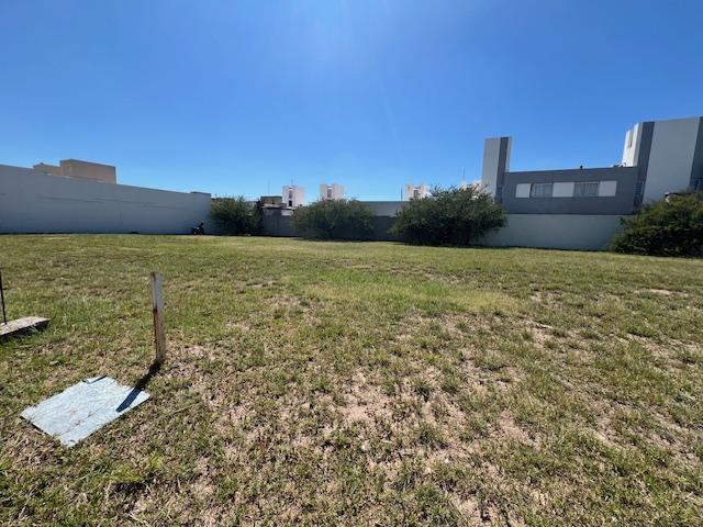 Terreno · 364m²