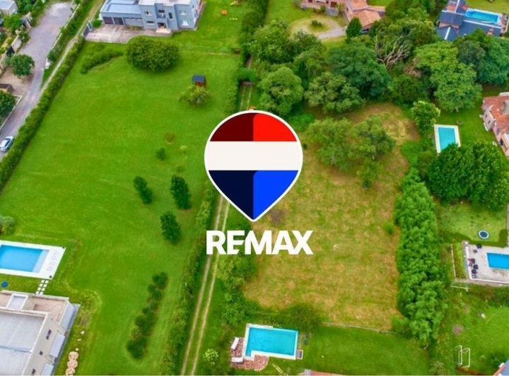 Terreno · 2150m²