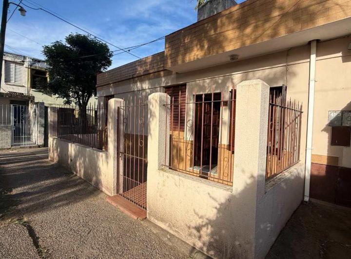 Casa · 140m² · 7 Ambientes